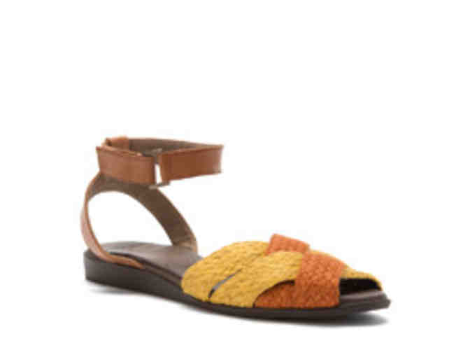 Women's Size: 7.5 / OTBT