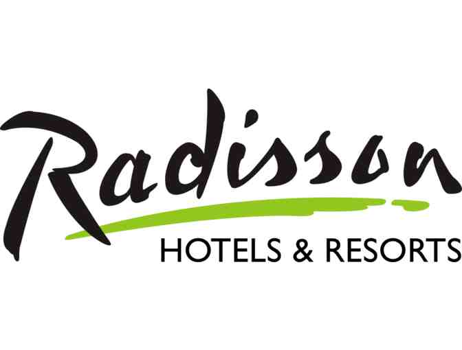 2 nights at Radisson Hotel in Downtown Manchester with Breakfast