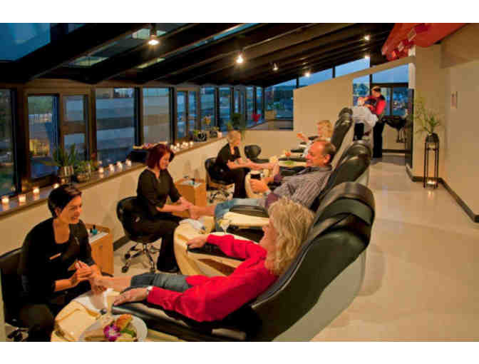 The Spa Within DoubleTree by Hilton Manchester Downtown Basket for 1 You