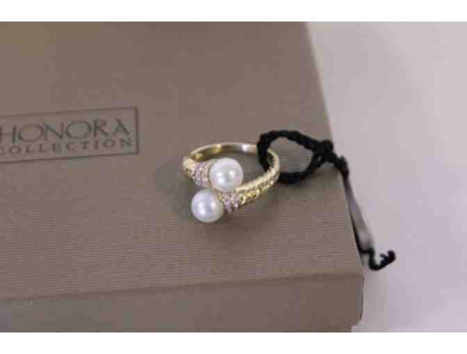 10 Kt. Yellow Gold Cultured Pearl Ring