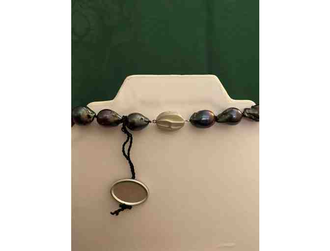 Black Pearl Necklace - Photo 3