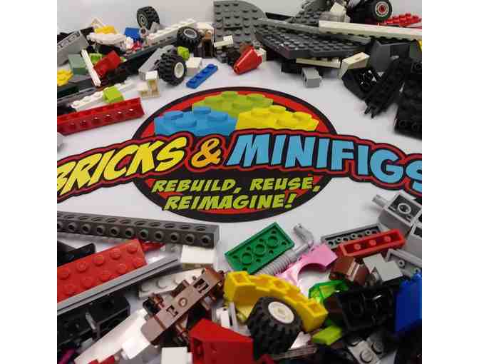 Bricks & Minifigs Party Package - Photo 1