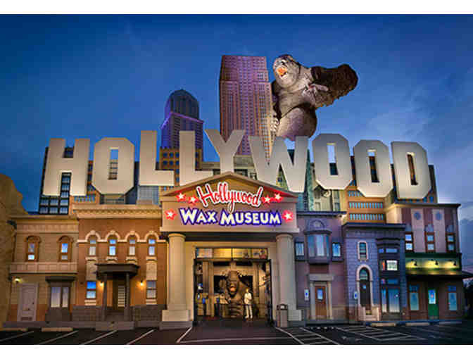 2 Tickets to The Hollywood Wax Museum & Guinness World Records
