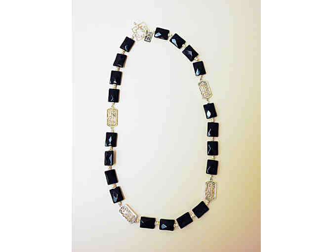 Faceted Onyx - Classic Elegance