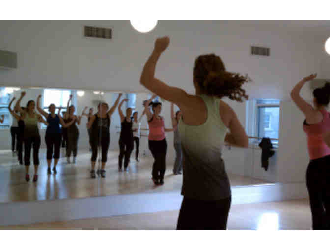 Downtown Dance Factory: A Night Out with 14 of Your Friends to Zumba & Drink Bubbly