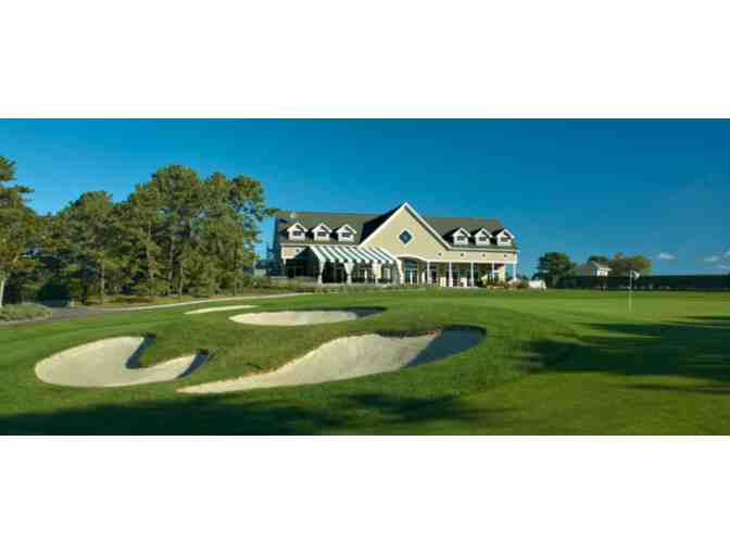 Hampton Hills Golf & Country Club: Golf and Lunch for Three with Member - Photo 1