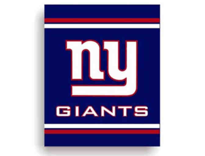 One set of NY Giants tickets (2 seats) and parking for the 2018/19 season