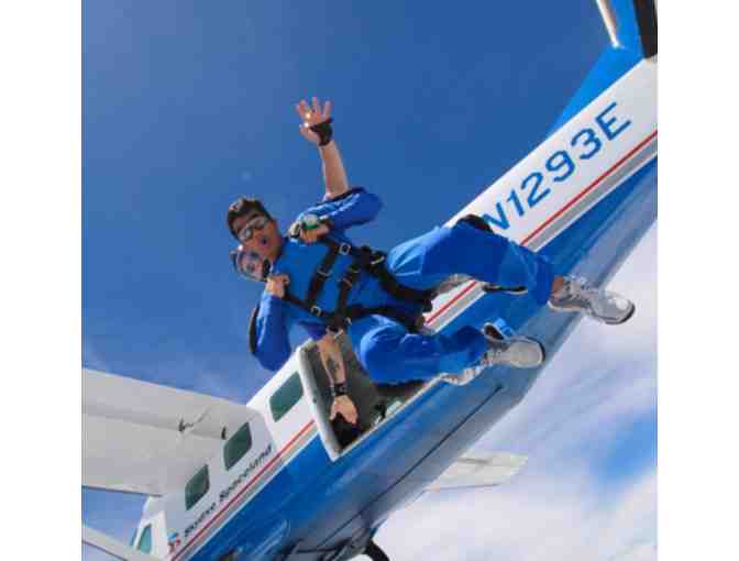 Skydive Spaceland Florida - A Tandem Skydive Gift Certificate