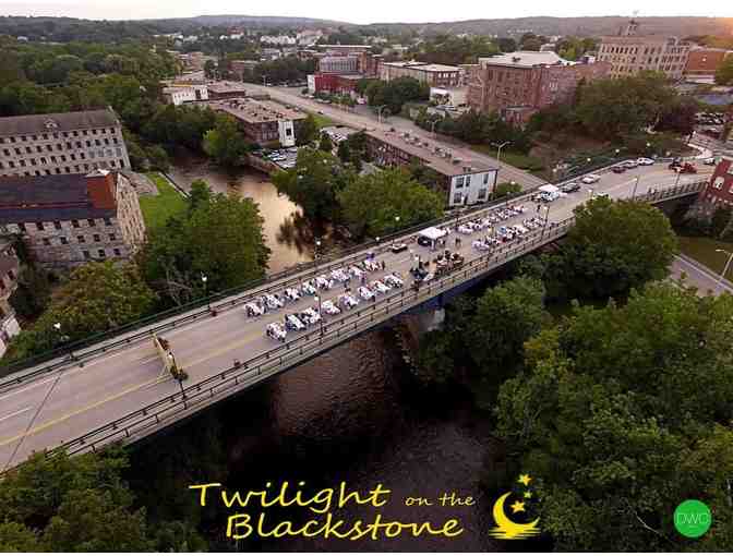 "Twilight on the Blackstone"--VIP seating for 10 - Photo 1