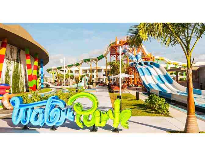 The Grand Moon Palace All Inclusive Resort in Cancun (2 rooms for 4nts for 6)