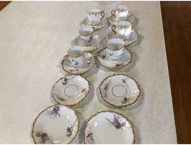 6 Porcelain Demitasse cups, saucers and 4 plates - Photo 1