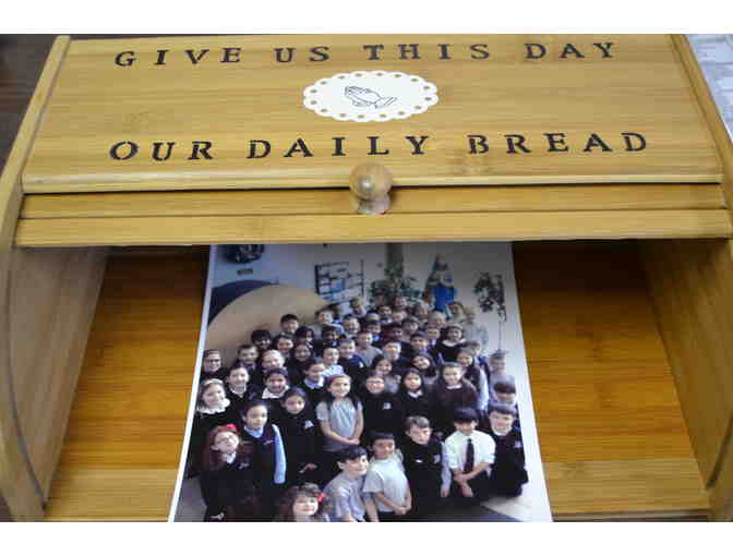 Breadbox and gift basket by Grade 4