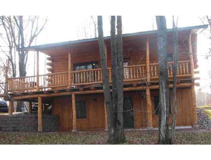 Escape for a 3 Night Log Cabin Stay in Rock Dam Lake