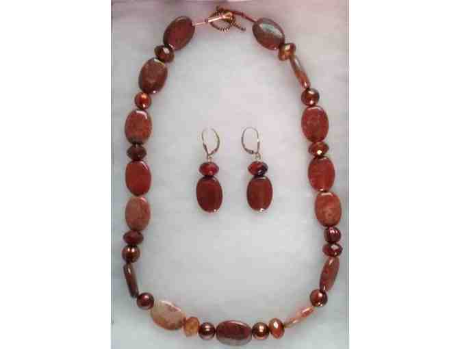 Elegant Semi-Precious Stones Coral Pearl & Agate Necklace with Earrings
