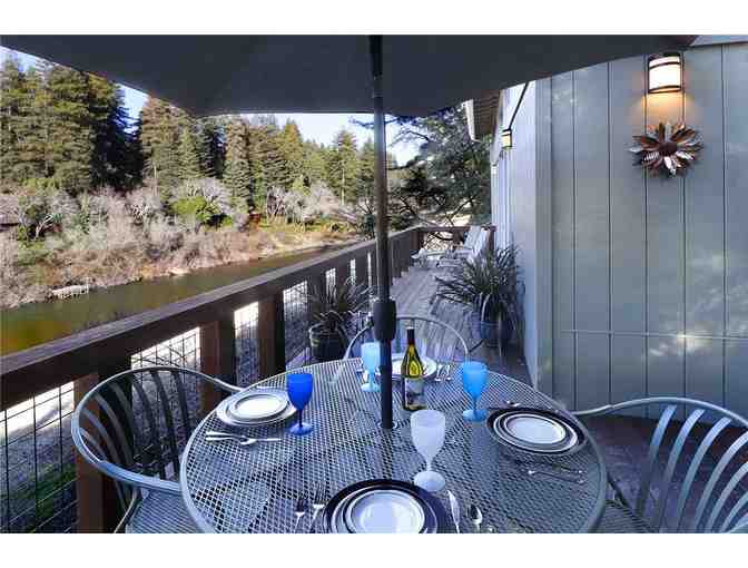 2 Nights in Riverfront 3 Bedroom, 3 Bath home