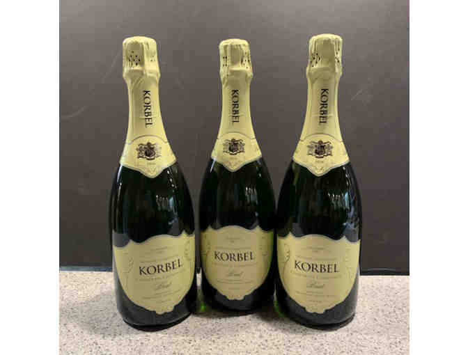 3 Bottles of 2016 Korbel Organic Champagne Brut - Photo 1