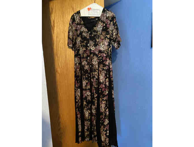 Old Fashioned Floral Dress with Lace - Size L