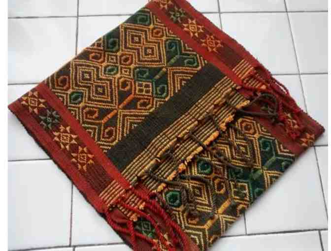 Charming Hand-woven  dresser scarf or table runner w/ dragon motif - Photo 4