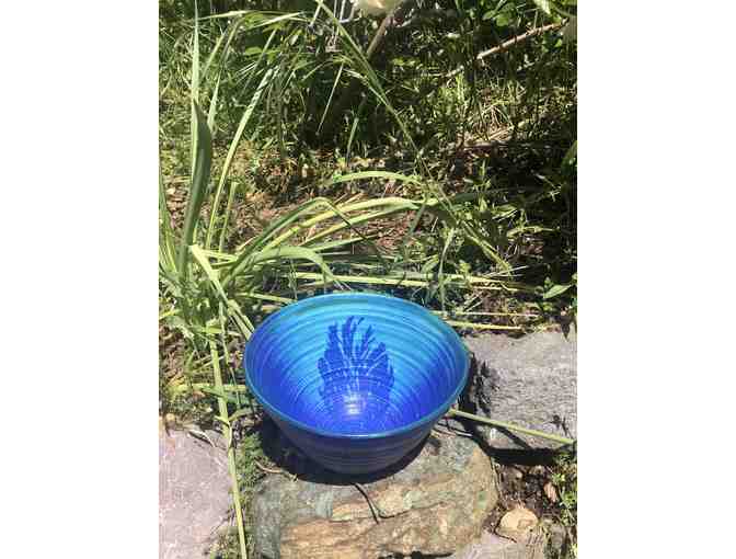 Beautiful Hand Thrown Blue Bowl - Photo 3