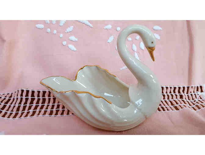 Lenox Swan jewelry dish