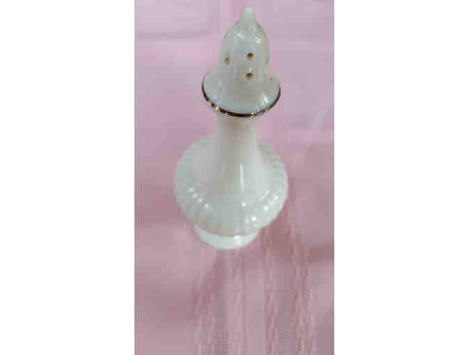 Essex Collection Lenox Salt or Pepper Shaker