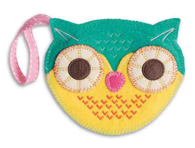 Wellie Wisher Camille doll Basket