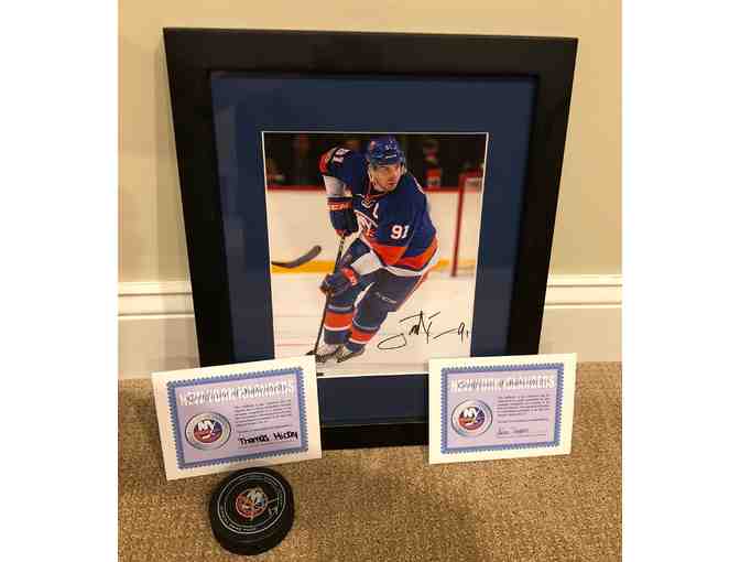 New York Islanders Signed Autograph and Puck