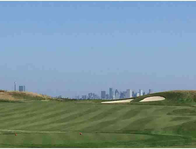 Golf for two at Granite Links