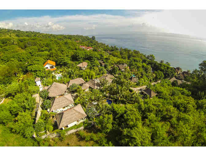 Bali's Exotic Indonesian Escape-->8 Days for 2: Jepun Villas+Scuba Diving Lessons+Massages
