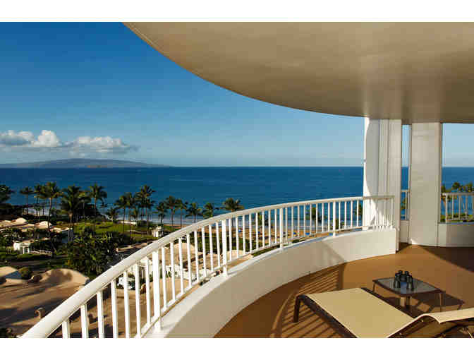 Pacific Vacation Paradise, Maui --> 7 Days/6 Nights at Fairmont Kea Lani & $500 Gift Card