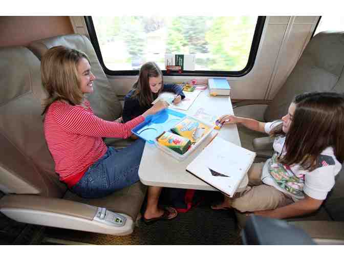 Sensational Seattle & Vivacious Vancouver (CA): 6 Nights+Airfaire+Train SeattleVancouver