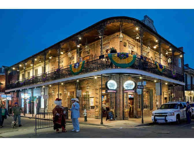 Along the Mighty Mississippi River, New Orleans: Hotel + Flight + $200 Gift Card + Tour