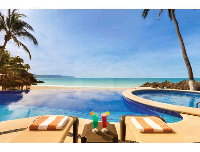 All-Inclusive Mexican Oasis, Puerto Vallarta= Hotel All-Inclusive and Airfare for Two
