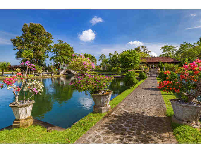 Bali's Exotic Indonesian Escape@8 Days for 2 in villa+Snorkeling/Diving+Massage+more