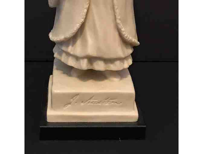 Statue of Jane Austen