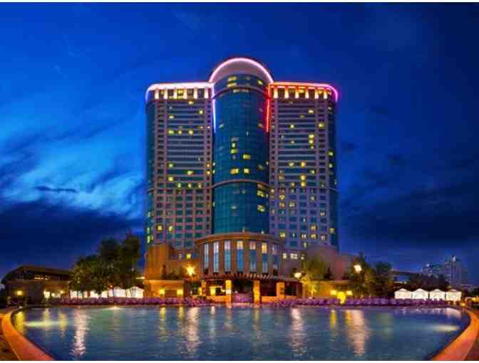 Two night stay for 2 at Foxwoods Resort Casino plus $250 Dining Credit