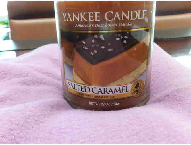 Salted Caramel 22oz Yankee Candle