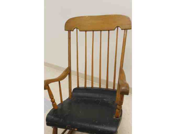 Antique Rocking Chair - Photo 2