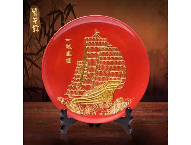 Beautiful Chinese Inspired Snack Bowl with Gold Mainstream Sculpture