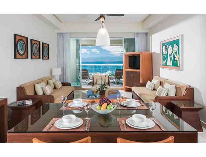 Getaway to The Grand Mayan in Nuevo Vallarta, Mexico