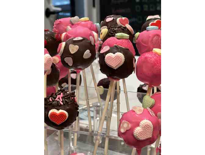 25 Homemade Cupcakes or Cake Pops - Photo 1