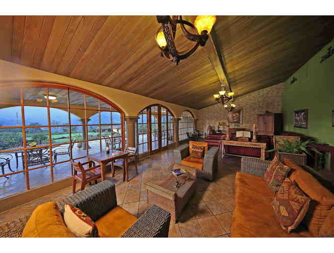 Los Establos Boutique Inn: Panama - 7 Night Plantation Estate Stay