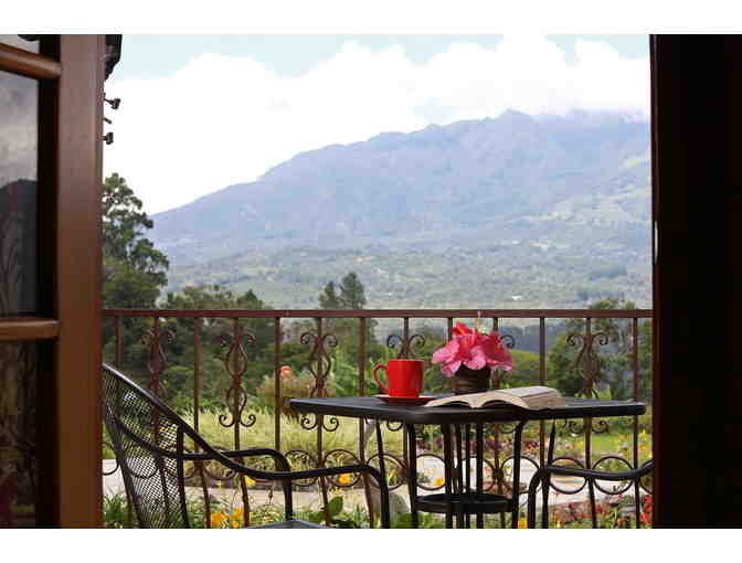 Los Establos Boutique Inn: Panama - 7 Night Plantation Estate Stay