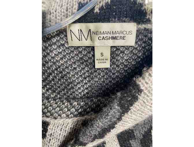 Neiman Marcus Cashmere Sweater