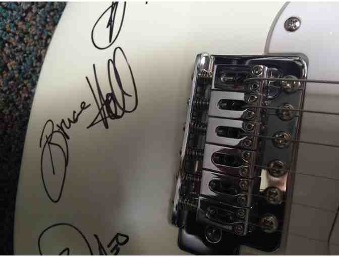 Squire Bullet Strat Fender Guitar autographed by REO Speedwagon - Photo 2