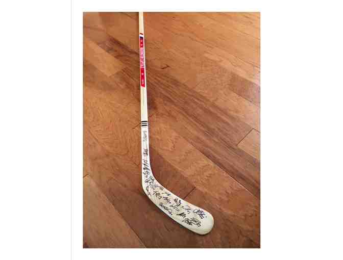 Washington Caps TEAM Signed Hockey Stick