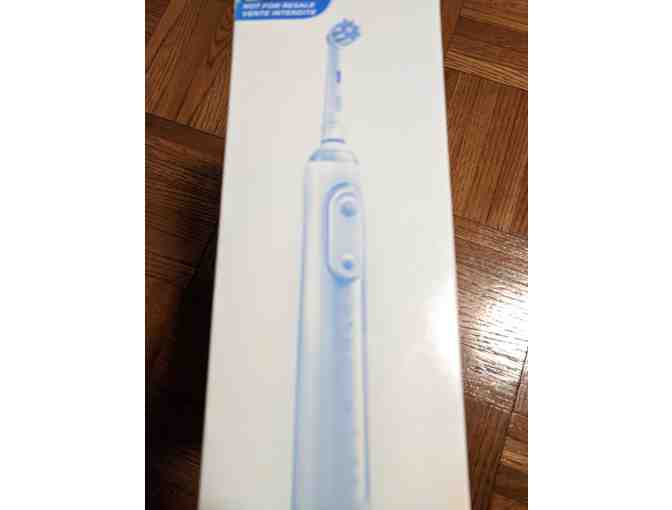Oral-B Genius Professional Exlusive Intelligent Brush + 1 extra Brush Head