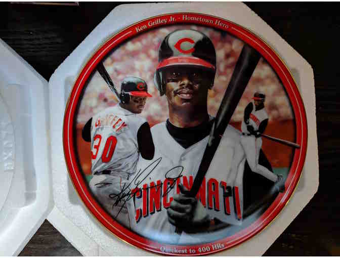 Limited Edition Ken Griffey Jr. Commemorative Plate (Quickest to 400 HRs)