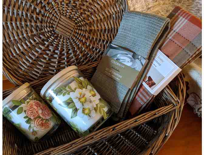 Wicker and Candels - Everything you need in your house!