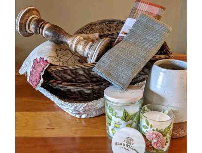 Wicker and Candels - Everything you need in your house!